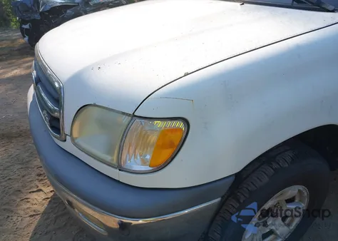 2000 Toyota Tundra Sr5 V8 z USA, uszkodzony, nr VIN 5TBRT3418YS086632